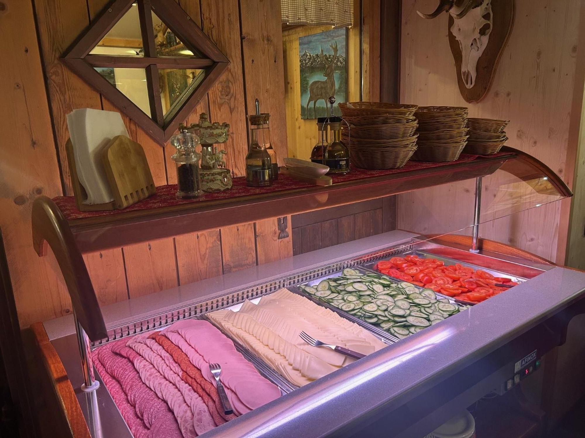 Campsite Inn-Side Adventure Cabins *